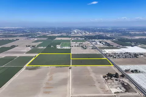 N Mooney Boulevard, Visalia, CA 93277