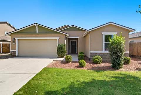 3336 N Moreno St, Visalia, CA 93291