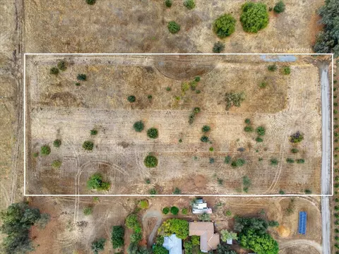 Rd 206, Woodlake, CA 93286