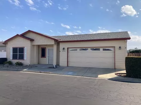 4606 S Linda Vista St, Visalia, CA 93277