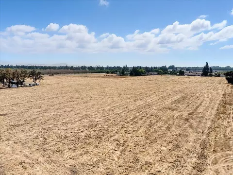 Ave 320, Ivanhoe, CA 93235 photo 2