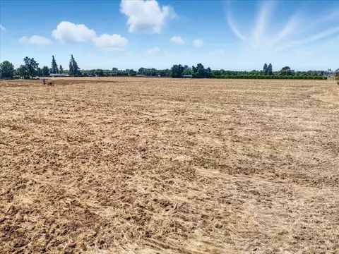 Ave 320, Ivanhoe, CA 93235 photo 9