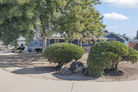 Exterior - 2242 E Howard Ave, Visalia, CA 93292 photo 3 of 9
