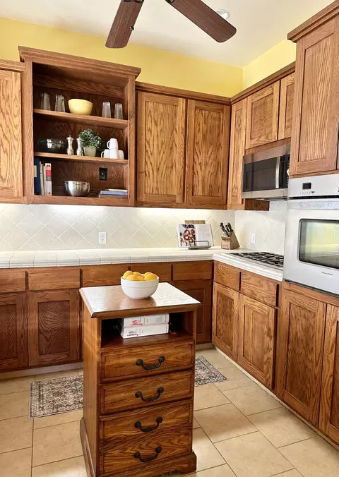 Kitchen - 2535 W Visalia Rd #B, Exeter, CA 93221 photo 1 of 5