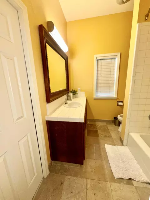 Bath - 2535 W Visalia Rd #B, Exeter, CA 93221 photo 7 of 9