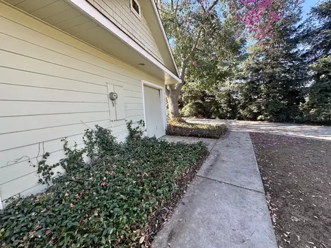 Exterior - 2535 W Visalia Rd #B, Exeter, CA 93221 photo 14 of 20