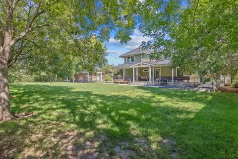 Exterior - 224 N E St, Exeter, CA 93221 photo 16 of 24