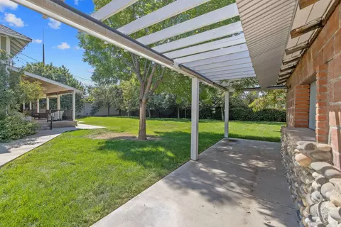 Exterior - 224 N E St, Exeter, CA 93221 photo 23 of 24