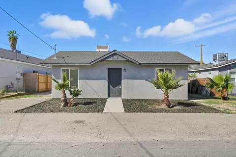 626 Kimball Ln, Hanford, CA 93230
