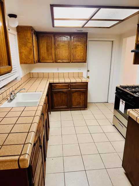 Kitchen - 2241 N Edison St, Visalia, CA 93292 photo 2 of 2