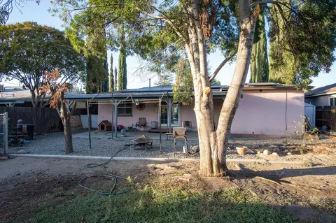 Exterior - 2945 E College Ave, Visalia, CA 93292 photo 3 of 6