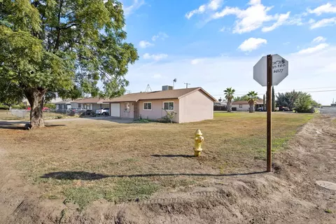 Exterior - 190 S Evans St, Tipton, CA 93272 photo 3 of 8