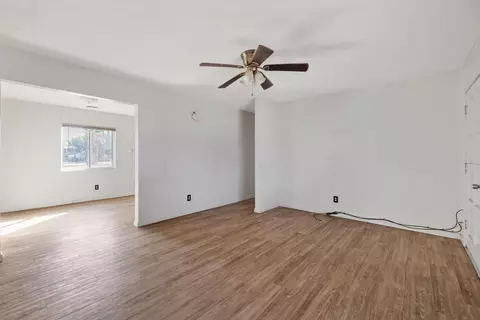 Living - 190 S Evans St, Tipton, CA 93272 photo 2 of 3
