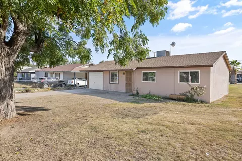 Exterior - 190 S Evans St, Tipton, CA 93272 photo 2 of 8