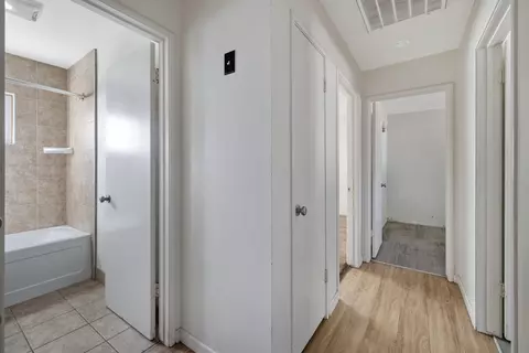 Entry Way - 190 S Evans St, Tipton, CA 93272 photo 5 of 5