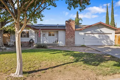 1134 W Harter Ave, Visalia, CA 93277