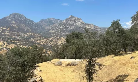 Oak Grove Drive, Three Rivers, CA 93271 photo 16