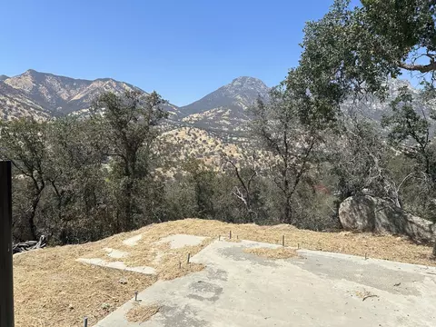 Oak Grove Drive, Three Rivers, CA 93271 photo 11