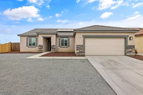 704 Aliso Ave, Lemoore, CA 93245