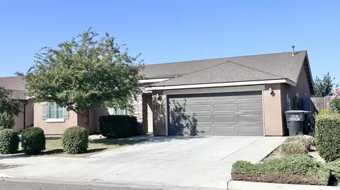 2228 E Four Creeks Ave, Visalia, CA 93292