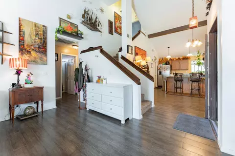 Entry Way - 1145 E Ferguson Ave, Visalia, CA 93292 photo 3 of 5