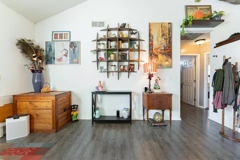 Entry Way - 1145 E Ferguson Ave, Visalia, CA 93292 photo 4 of 5