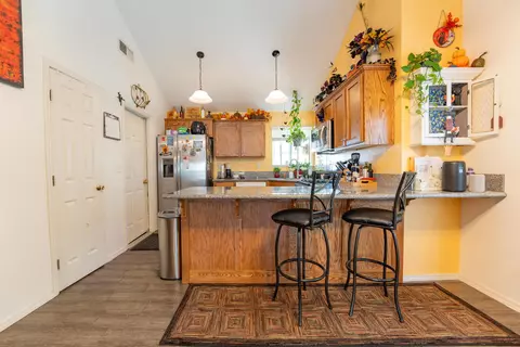 Kitchen - 1145 E Ferguson Ave, Visalia, CA 93292 photo 2 of 6