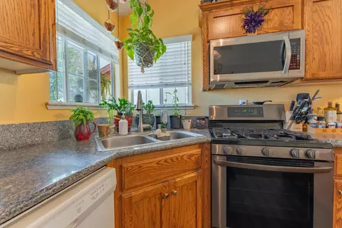 Kitchen - 1145 E Ferguson Ave, Visalia, CA 93292 photo 4 of 6