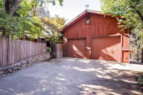 Exterior - 41045 E Mynatt Dr, Three Rivers, CA 93271 photo 1 of 10