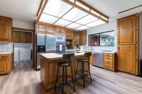 Kitchen - 41045 E Mynatt Dr, Three Rivers, CA 93271 photo 1 of 3