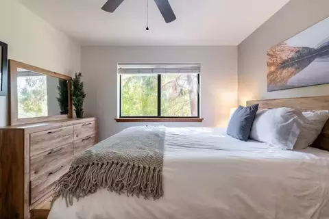 Bedroom - 41045 E Mynatt Dr, Three Rivers, CA 93271 photo 1 of 6