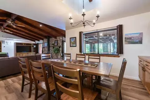 Dining - 41045 E Mynatt Dr, Three Rivers, CA 93271 photo 2 of 3