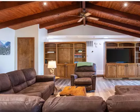 Living - 41045 E Mynatt Dr, Three Rivers, CA 93271 photo 3 of 4
