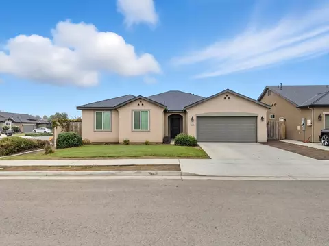 6346 W Burrel Ct, Visalia, CA 93291