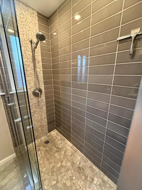 Bath - 1803 Durango Court Ct, Tulare, CA 93274 photo 5 of 5