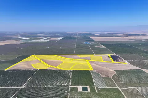 0 Hart Ave, Delano, CA 93215