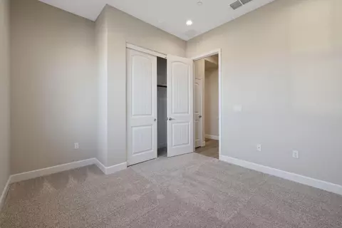 2190 NW Mitchell St, Hanford, CA 93230 photo 19