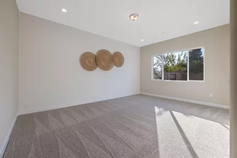 2190 NW Mitchell St, Hanford, CA 93230 photo 15
