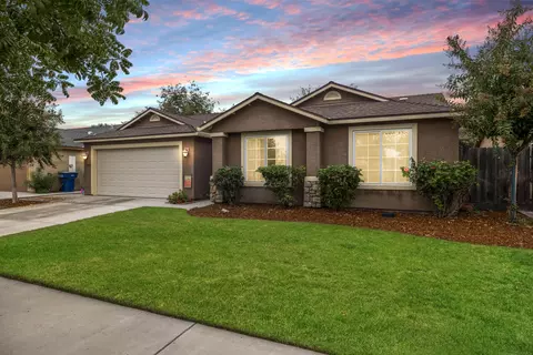 1926 Amarone Ave, Tulare, CA 93274
