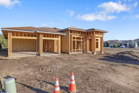 4250 S Silvervale St, Visalia, CA 93277