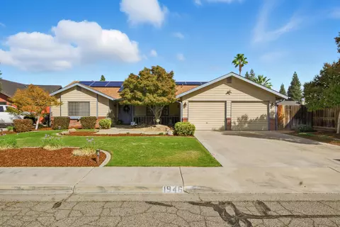 1946 E Harvard Ct, Visalia, CA 93292