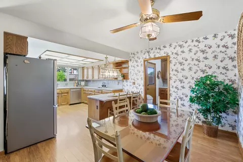 Dining - 1946 E Harvard Ct, Visalia, CA 93292 photo 2 of 2