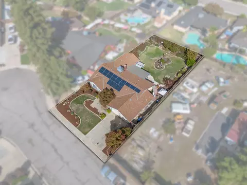 View/Area - 1946 E Harvard Ct, Visalia, CA 93292 photo 1 of 7