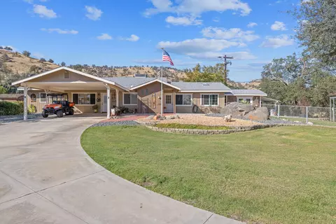 31166 Meadowlark Ln, Springville, CA 93265