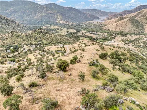 Black Oak Drive, Three Rivers, CA 93271 photo 6