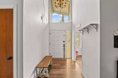 Entry Way - 510 S Quince Ave, Exeter, CA 93221 photo 1 of 1