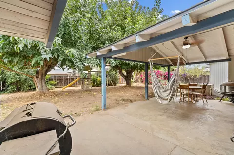 Exterior - 510 S Quince Ave, Exeter, CA 93221 photo 4 of 8
