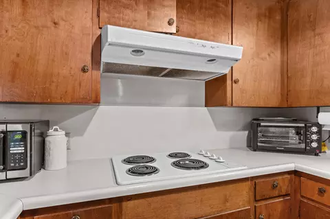 Kitchen - 510 S Quince Ave, Exeter, CA 93221 photo 4 of 4