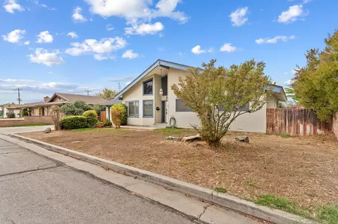 Exterior - 510 S Quince Ave, Exeter, CA 93221 photo 2 of 8