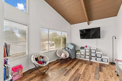 Living - 510 S Quince Ave, Exeter, CA 93221 photo 1 of 4